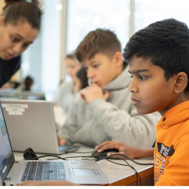 ICT Scouts - Ausbildung IT - Bildung IT - Förderung IT - IT-Nachwuchsförderung - Förderung Jugendliche IT - TechTalents -  Scouting Tech-Sektor - Technologieförderung - Ausbildung Applikationsentwickler – Förderung Applikationsentwickler -  Ausbildung Informatiker - Förderung Informatiker - Ausbildung Webdesign - Förderung Webdesign - Ausbildung Cybersecurity - Förderung Cybersecurity -Ausbildung KI - Förderung KI - ICT Campus Handelskammer beider Basel - ICT Campus Bern - CSS ICT Campus Zentralschweiz - ICT Campus Mägenwil - Smartfeld ICT Campus St. Gallen - ICT Campus Thun - ICT Campus Zürich - ICT Scouts gestaltet heute die Zukunft der ICT Fachkräfte von morgen - jetzt Kontakt aufnehmen! ICT Scouts - Training IT - Education IT - Promotion IT - IT Talent Development - Youth IT Promotion - TechTalents - Scouting Tech Sector - Technology Promotion - Training Application Developers - Promotion Application Developers - Training Computer Scientists - Promotion Computer Scientists - Training Web Design - Promotion Web Design - Training Cybersecurity - Promotion Cybersecurity - Training AI - Promotion AI - ICT Campus Chamber of Commerce of Basel - ICT Campus Bern - CSS ICT Campus Central Switzerland - ICT Campus Mägenwil - Smartfield ICT Campus St. Gallen - ICT Campus Thun - ICT Campus Zurich - ICT Scouts is shaping the future of tomorrow's ICT professionals - contact us now!