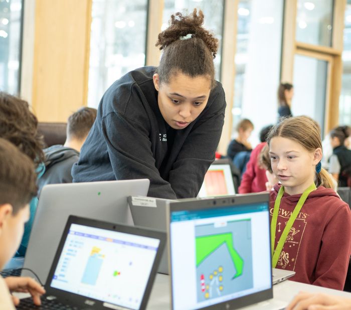 ICT Scouts - Ausbildung IT - Bildung IT - Förderung IT - IT-Nachwuchsförderung - Förderung Jugendliche IT - TechTalents -  Scouting Tech-Sektor - Technologieförderung - Ausbildung Applikationsentwickler – Förderung Applikationsentwickler -  Ausbildung Informatiker - Förderung Informatiker - Ausbildung Webdesign - Förderung Webdesign - Ausbildung Cybersecurity - Förderung Cybersecurity -Ausbildung KI - Förderung KI - ICT Campus Handelskammer beider Basel - ICT Campus Bern - CSS ICT Campus Zentralschweiz - ICT Campus Mägenwil - Smartfeld ICT Campus St. Gallen - ICT Campus Thun - ICT Campus Zürich - ICT Scouts gestaltet heute die Zukunft der ICT Fachkräfte von morgen - jetzt Kontakt aufnehmen! ICT Scouts - Training IT - Education IT - Promotion IT - IT Talent Development - Youth IT Promotion - TechTalents - Scouting Tech Sector - Technology Promotion - Training Application Developers - Promotion Application Developers - Training Computer Scientists - Promotion Computer Scientists - Training Web Design - Promotion Web Design - Training Cybersecurity - Promotion Cybersecurity - Training AI - Promotion AI - ICT Campus Chamber of Commerce of Basel - ICT Campus Bern - CSS ICT Campus Central Switzerland - ICT Campus Mägenwil - Smartfield ICT Campus St. Gallen - ICT Campus Thun - ICT Campus Zurich - ICT Scouts is shaping the future of tomorrow's ICT professionals - contact us now!